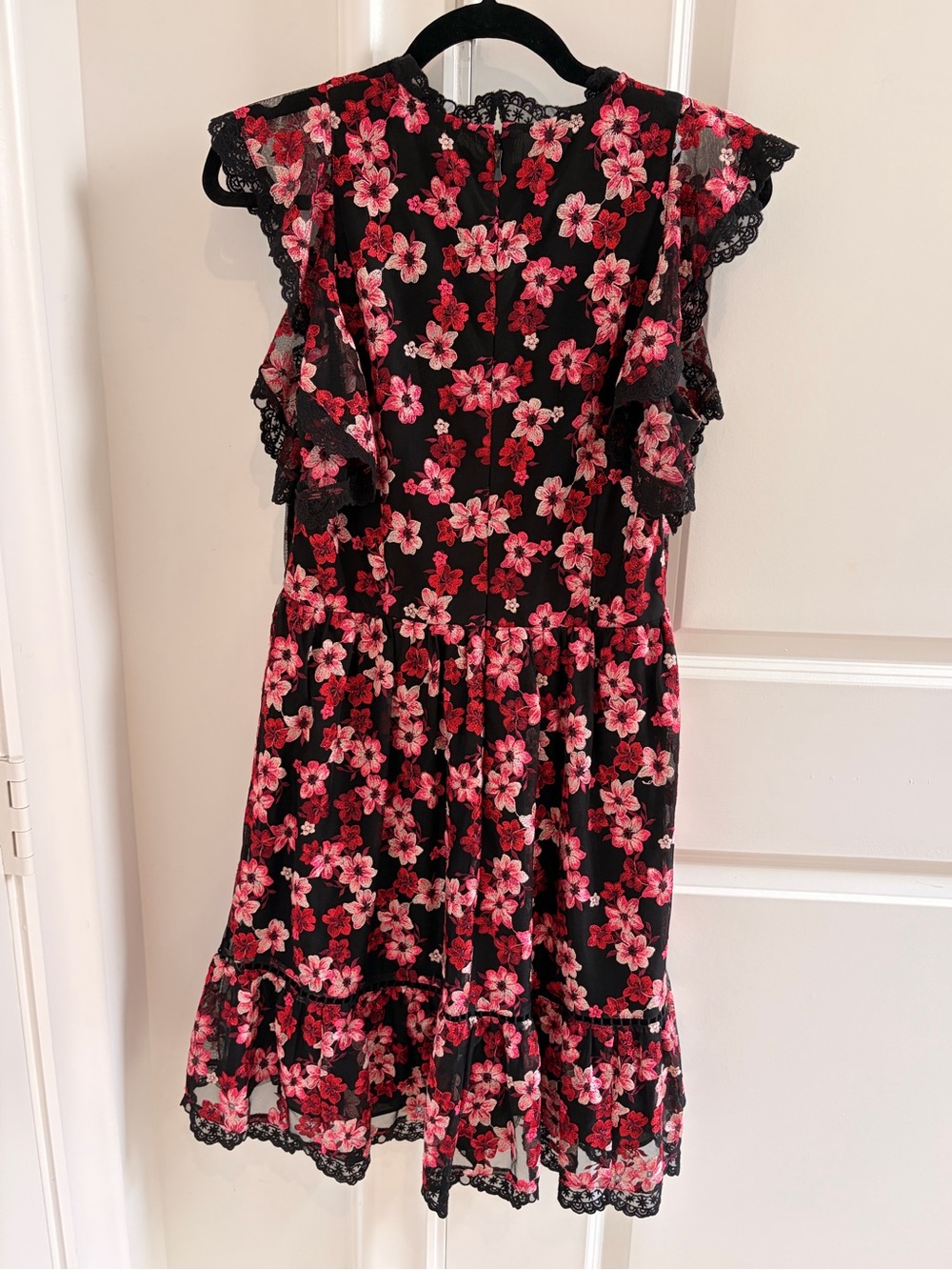 ♠️ Kate Spade Embroidered Floral Mini Dress Size 8 ♠️ - Picture 4 of 7